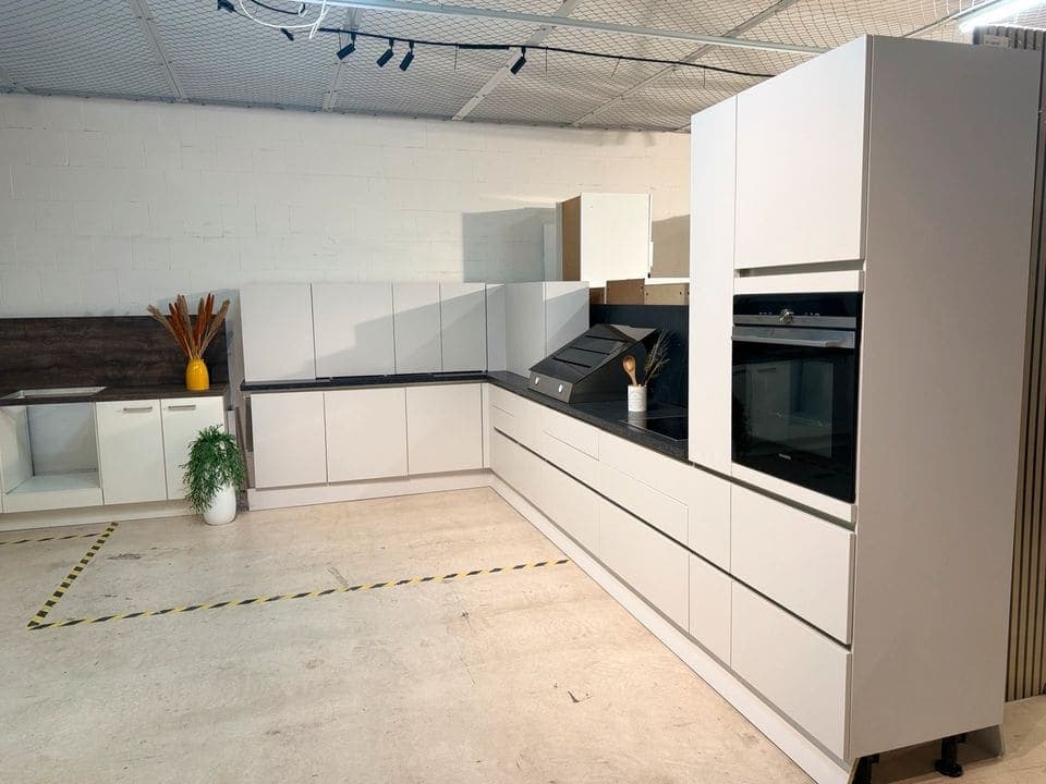 Einbauküche Seidegrau Grifflos Häcker Küche inkl Geräte Siemens